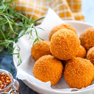 cheeseballs